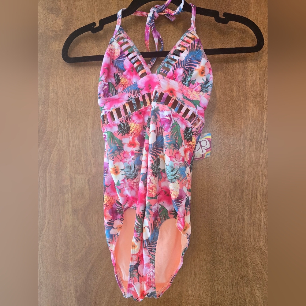 OP Brand new 1 piece size S